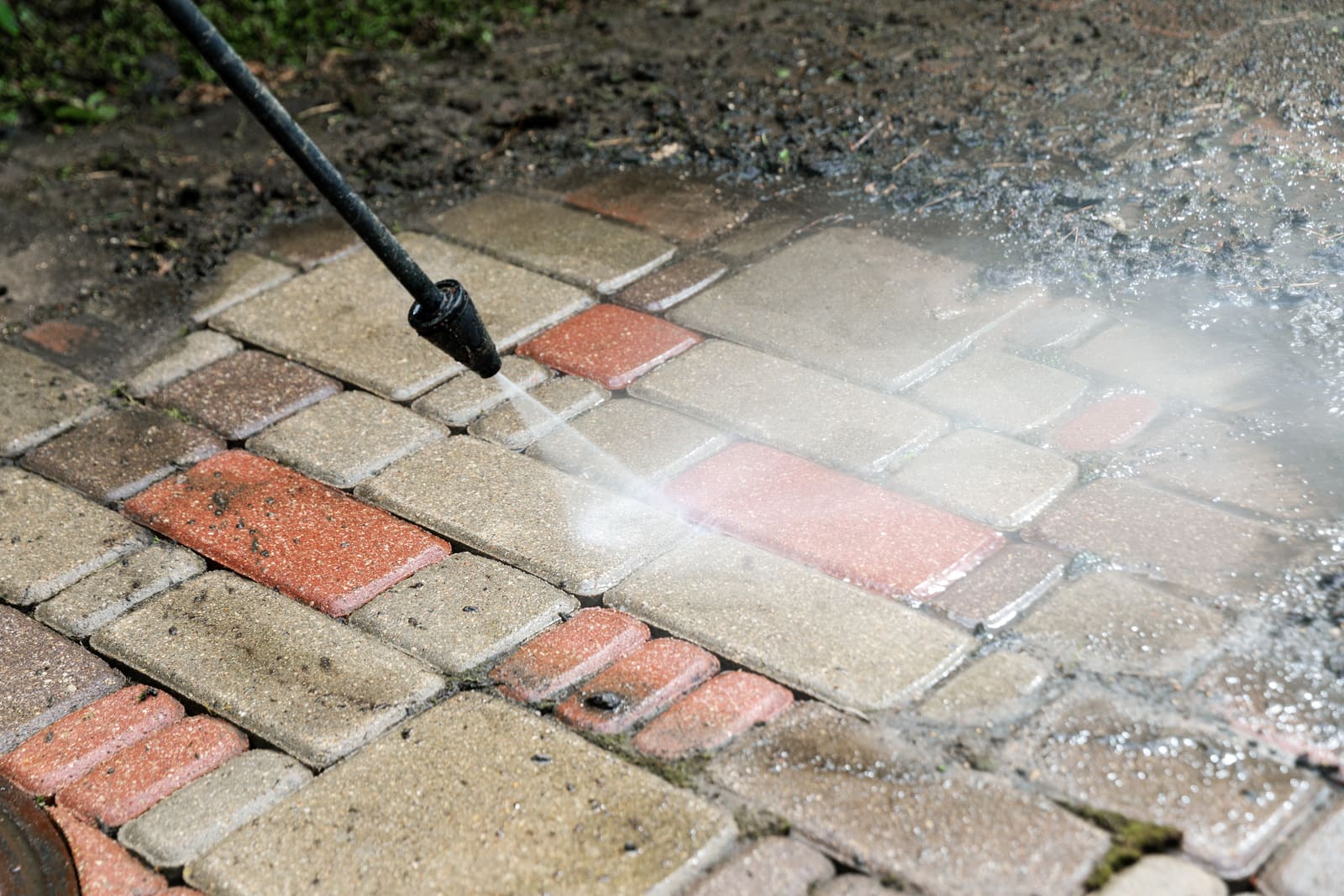 Driveway Cleaning by LB Construction