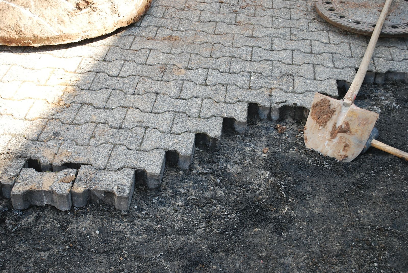 Driveway Repairs by LB Construction