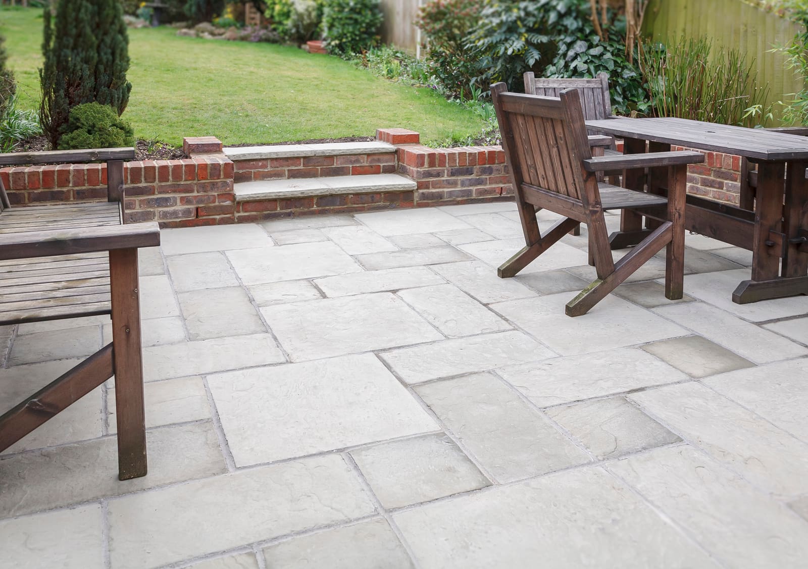 Patio Paving by LB Construction