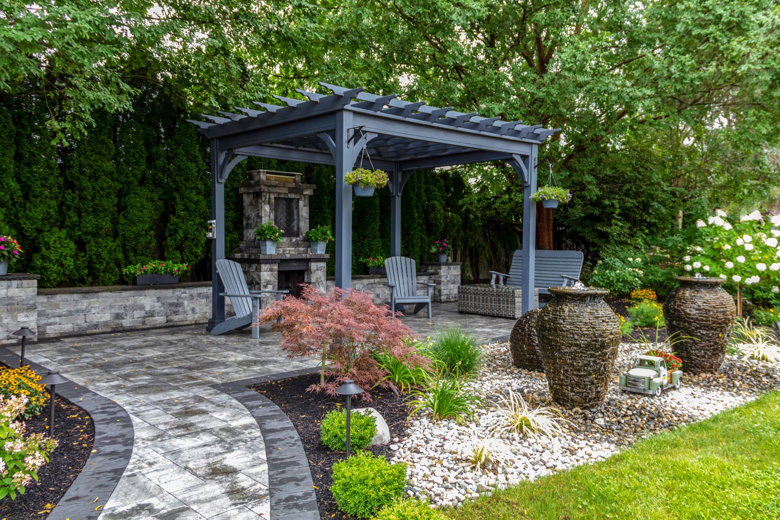 Pergolas by LB Construction