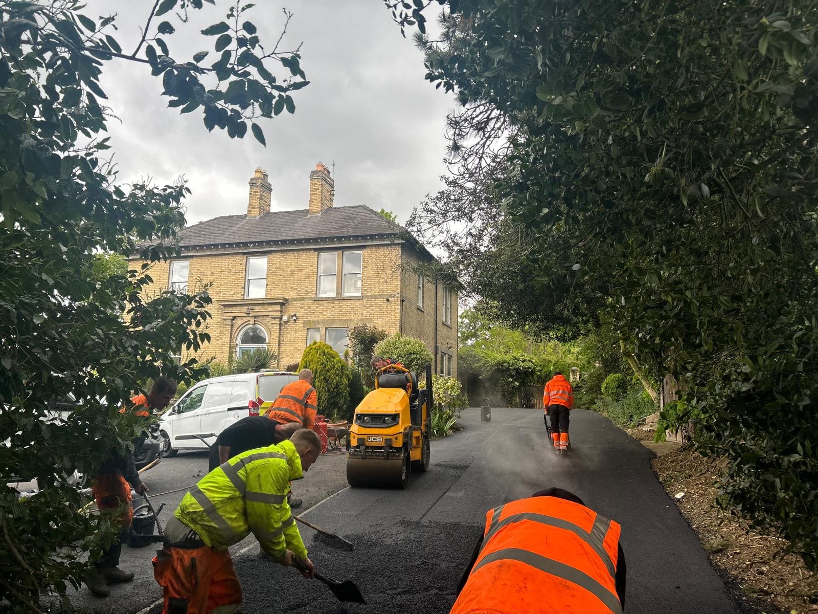 Tarmac Driveways by LB Construction